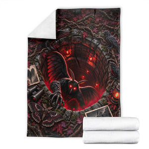 Mothman Winged Cryptid Red Eyes Folklore 3D Optical Illusion Throw Blanket Silver Bridge West Virginia Horror Gift