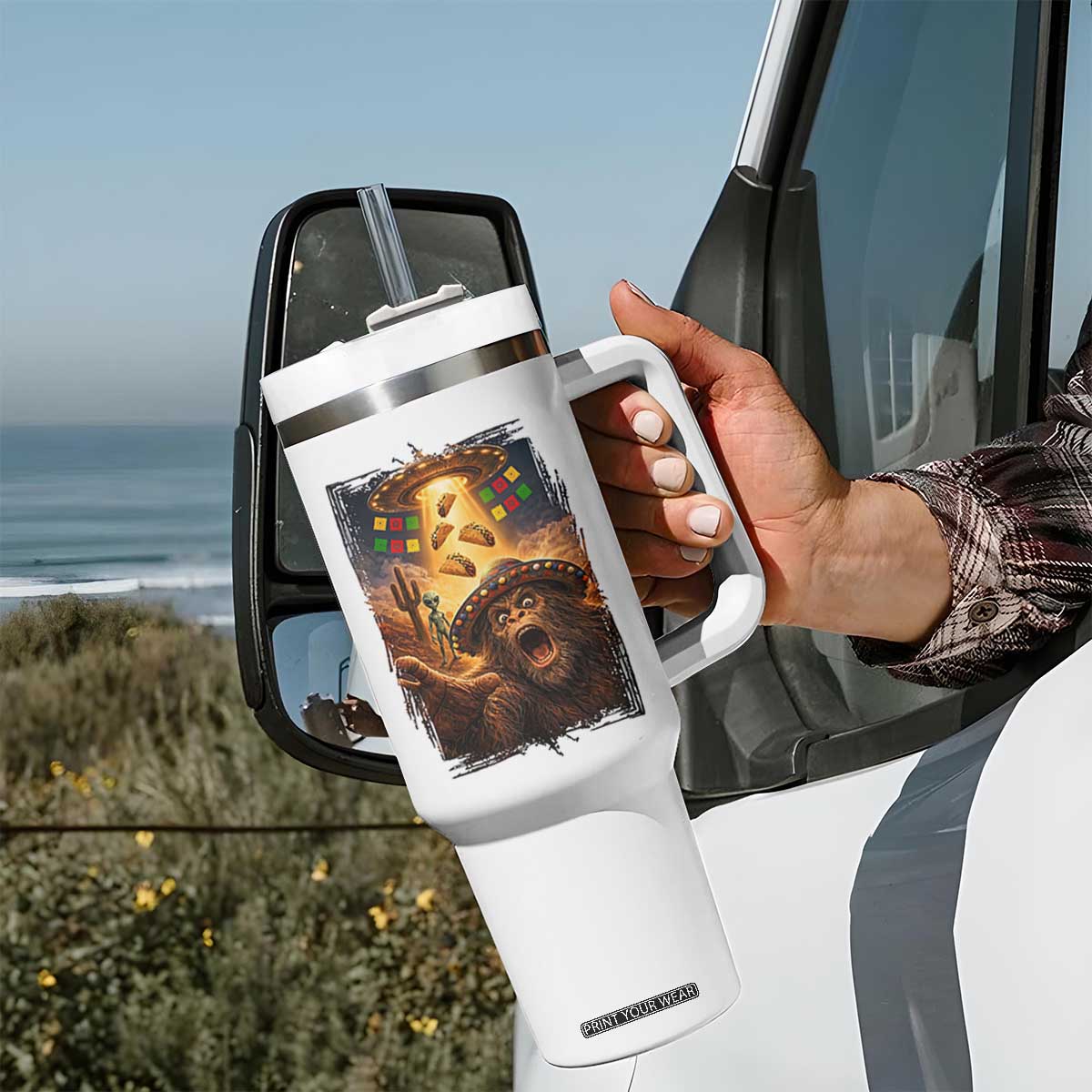 Funny Bigfoot Alien Selfie Tumbler With Handle Cinco De Mayo Party Gift TS12 Print Your Wear
