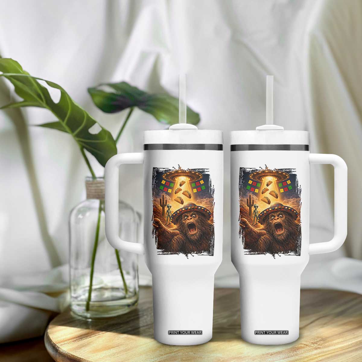 Funny Bigfoot Alien Selfie Tumbler With Handle Cinco De Mayo Party Gift TS12 Print Your Wear