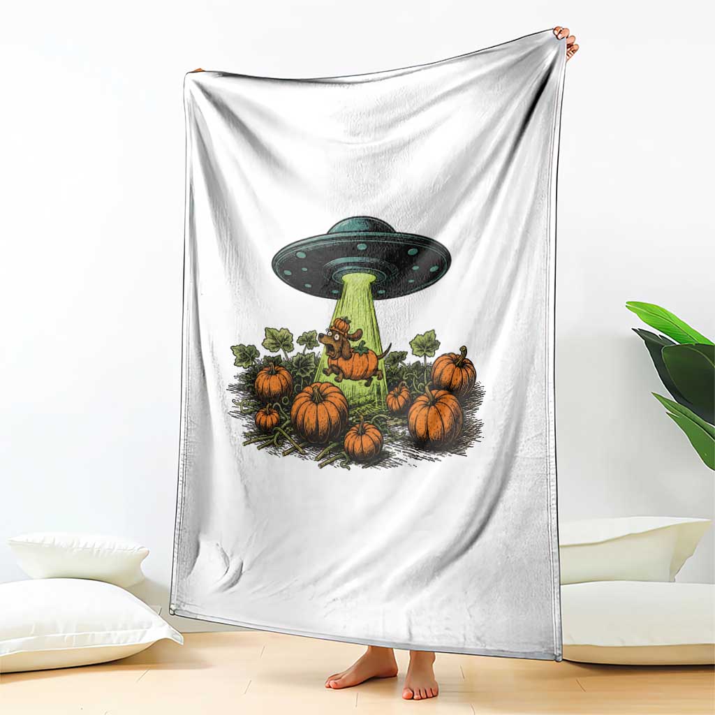 Funny Alien Halloween Pet Lover Gift Throw Blanket UFO Abduction Pumpkin Dachshund Dog
