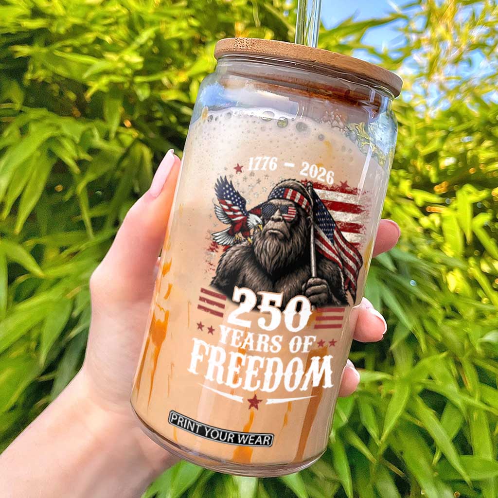 Bigfoot 250 Years Of Freedom Glass Can Patriotic Sasquatch Lover TS12 Black Print Your Wear