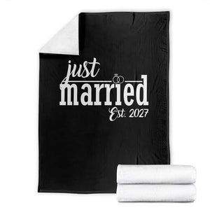 Just Married Est 2027 Newlywed Couple Throw Blanket Bride Groom Wedding