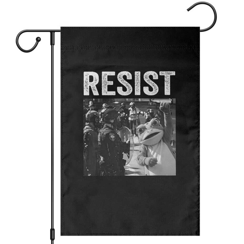 Portland Frog Protest Garden Flag Funny Rebel Gift TS12 Black Print Your Wear