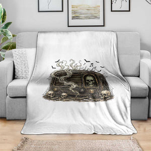 Haunted Radio Halloween Skull Ghost Throw Blanket Spooky Music Distressed Gothic Gift
