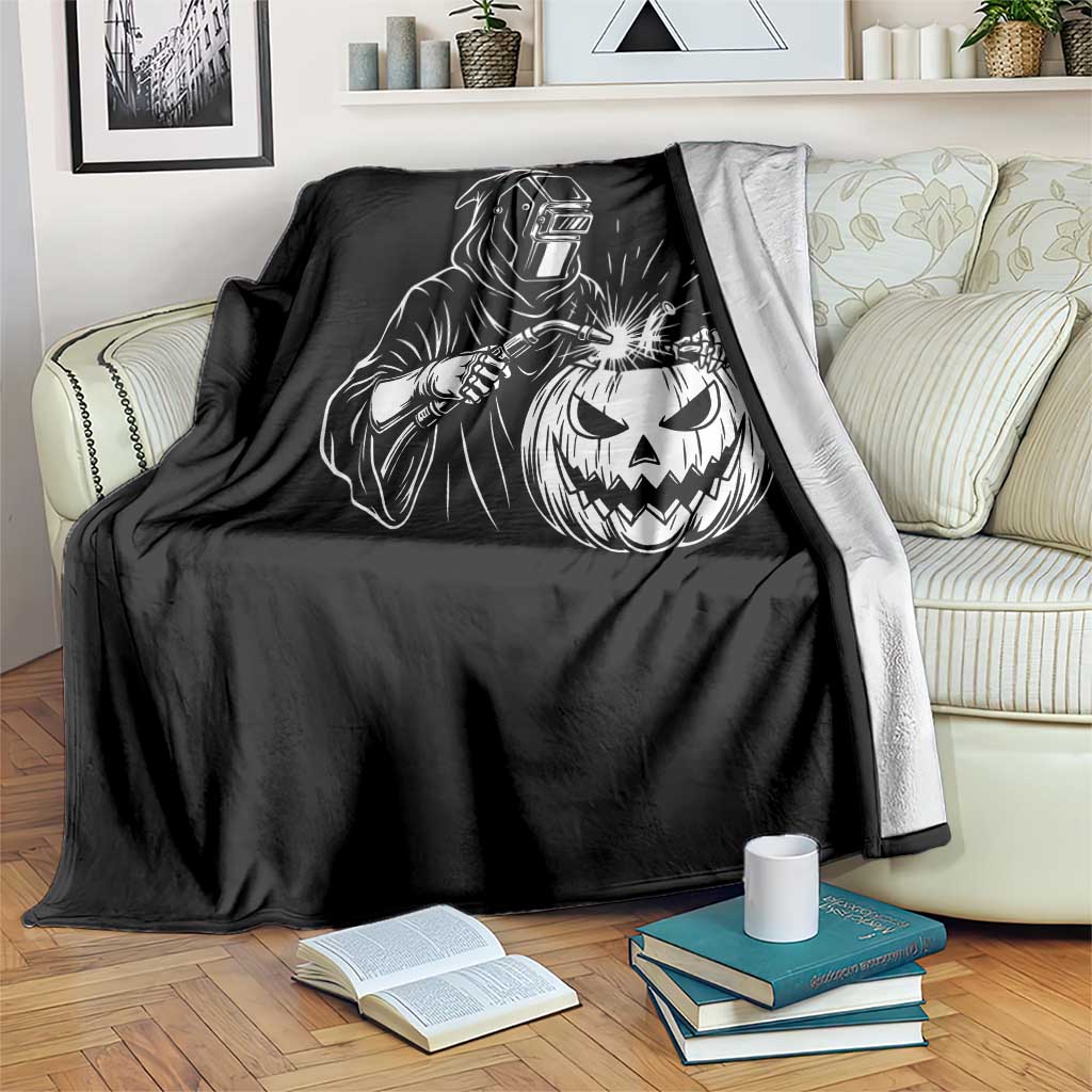 Funny Welder Halloween Grim Reaper Throw Blanket Spooky Tradesman Welding