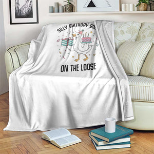 Funny Silly Goose On The Loose Throw Blanket Birthday Party Gift TS12 Print Your Wear