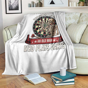 Never Underestimate An Old Man Plays Darts Throw Blanket Gothic Darts Player TS12 Print Your Wear