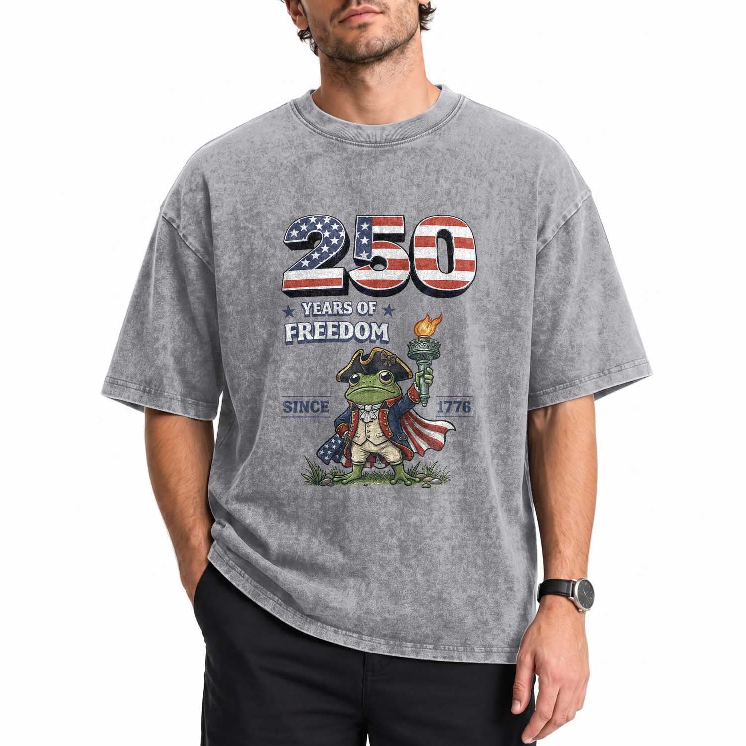 Patriotic Frog Raising The Torch Washed Cotton T-Shirt 250 Years Of Freedom