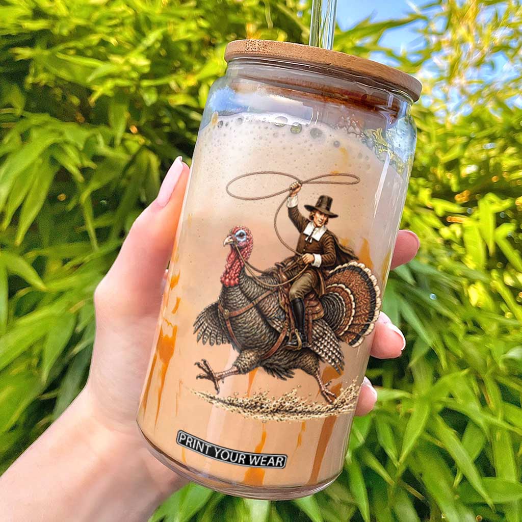 Funny Pilgrim Turkey Rider Glass Can Thanksgiving Cowboy Rodeo Graphic