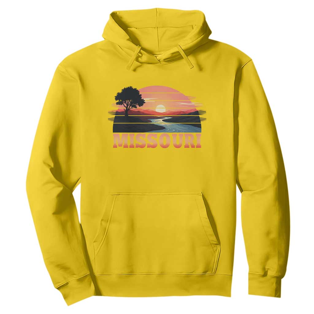 Vintage Missouri Outdoors Hoodie Midwest Nature Landscape TS12 Daisy Print Your Wear