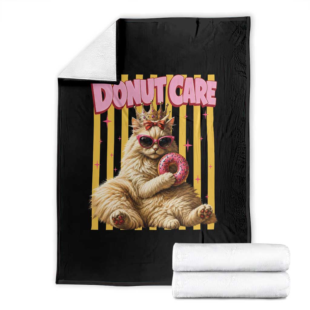 Funny Princess Cat Eating Donut Throw Blanket Sci-Fi Book Lover Gift TS12 Black Print Your Wear