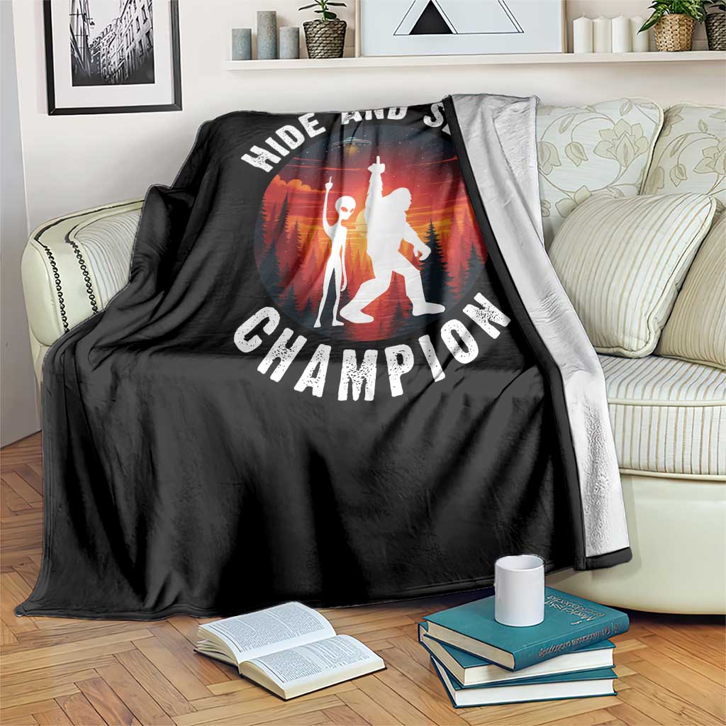 Hide And Seek Champion Throw Blanket Funny Bigfoot And Alien Lover Gift TS12 Print Your Wear