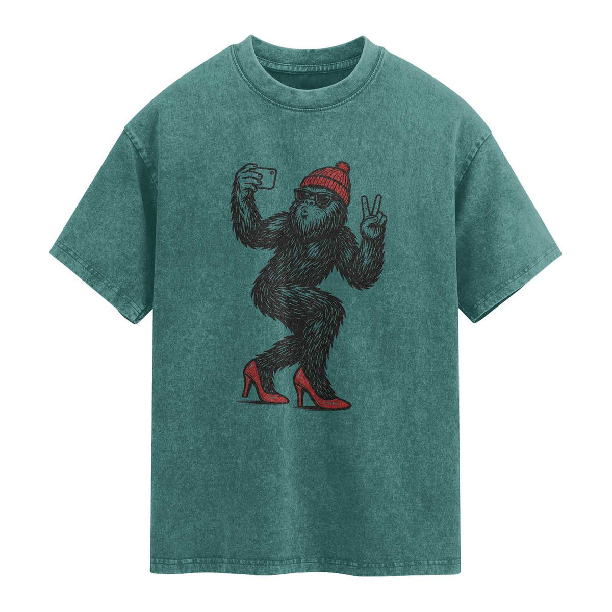 Funny Sexy Bigfoot Selfie Washed Cotton T-Shirt Sasquatch Lover Gift