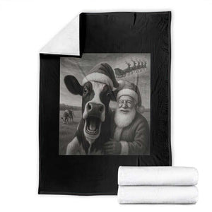 Funny Santa Selfie with Cow Christmas Throw Blanket TS14 Black Print Your Wear
