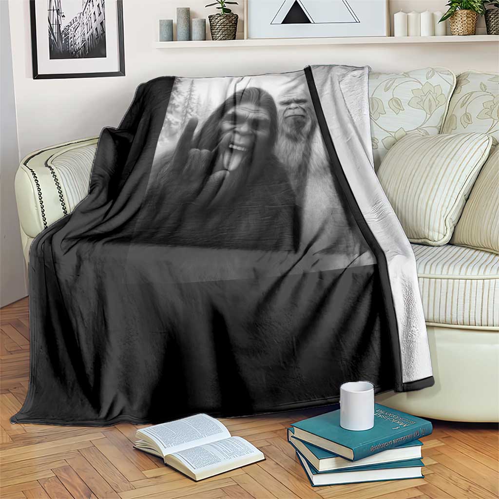 Bigfoot Selfie Christmas Throw Blanket Sasquatch Yeti Rock On Hand TS14 Print Your Wear