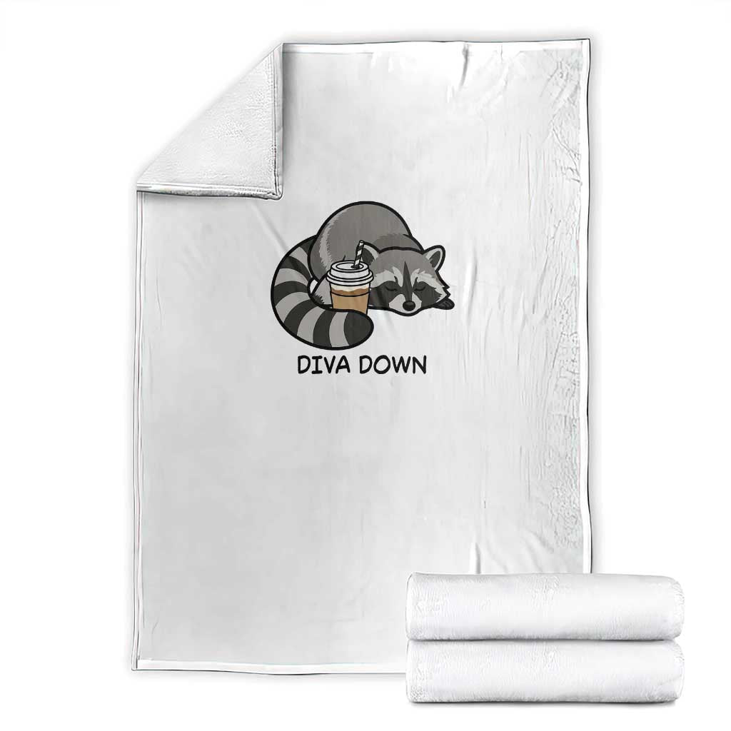 Diva Down Throw Blanket Funny Raccoon Relaxed TS14 White Print Your Wear