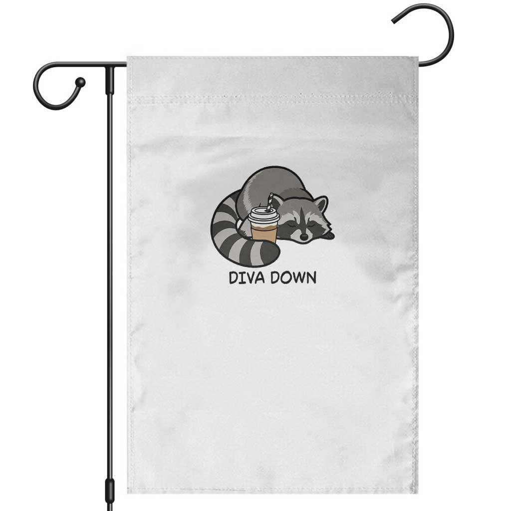 Diva Down Garden Flag Funny Raccoon Relaxed TS14 White Print Your Wear
