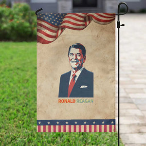 Ronald Reagan Garden Flag American Flag US President TS14 Vintage Rustic Tan Navy Print Your Wear