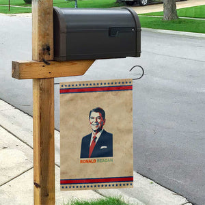 Ronald Reagan Garden Flag American Flag US President TS14 Vintage Rustic Tan Red Print Your Wear