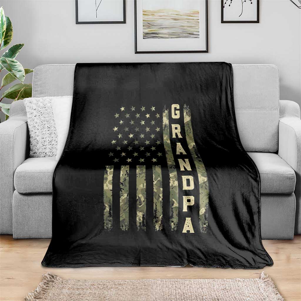 Camo Grandpa Camourflage USA Flag Fathers Day Throw Blanket