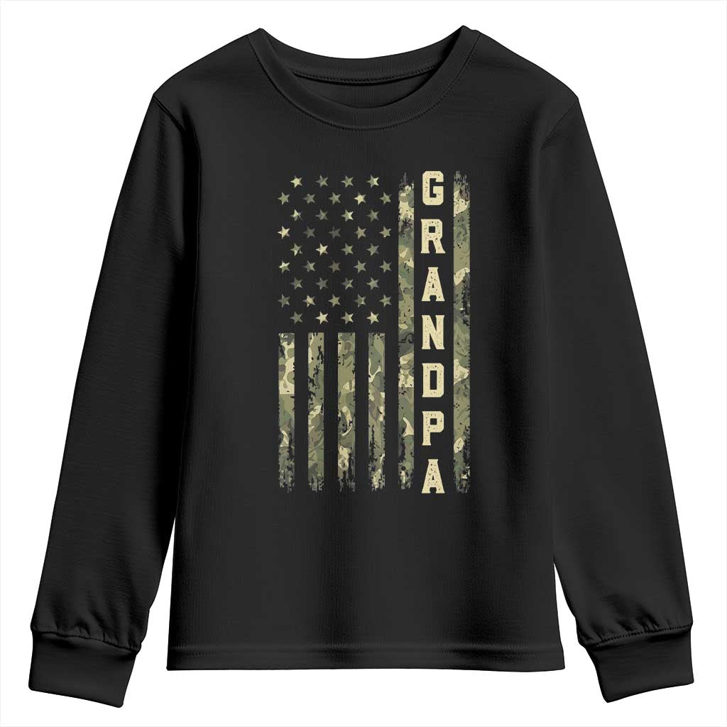 Camo Grandpa Camourflage USA Flag Fathers Day Youth Sweatshirt