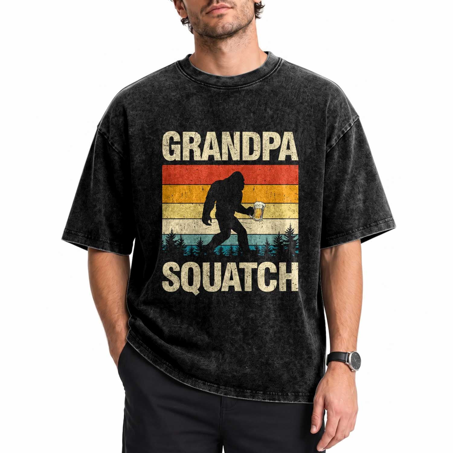 Grandpa Squatch Bigfoot Grandpa Sasquatch Yeti Family Grandpa Beer Bigfoot Loves Beer Bigfoot Sasquatch Beer Washed Cotton T-Shirt