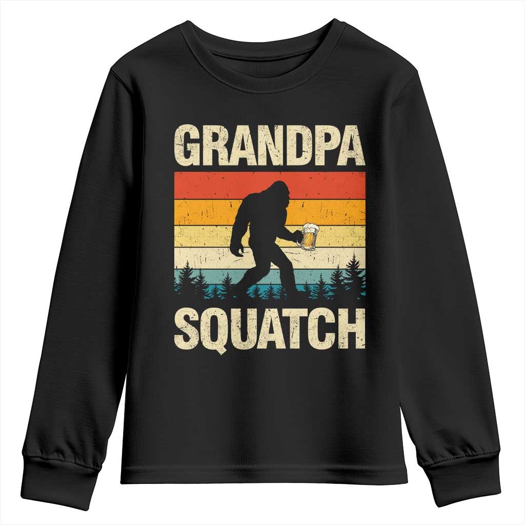 Grandpa Squatch Bigfoot Grandpa Sasquatch Yeti Family Grandpa Beer Bigfoot Loves Beer Bigfoot Sasquatch Beer Youth Sweatshirt