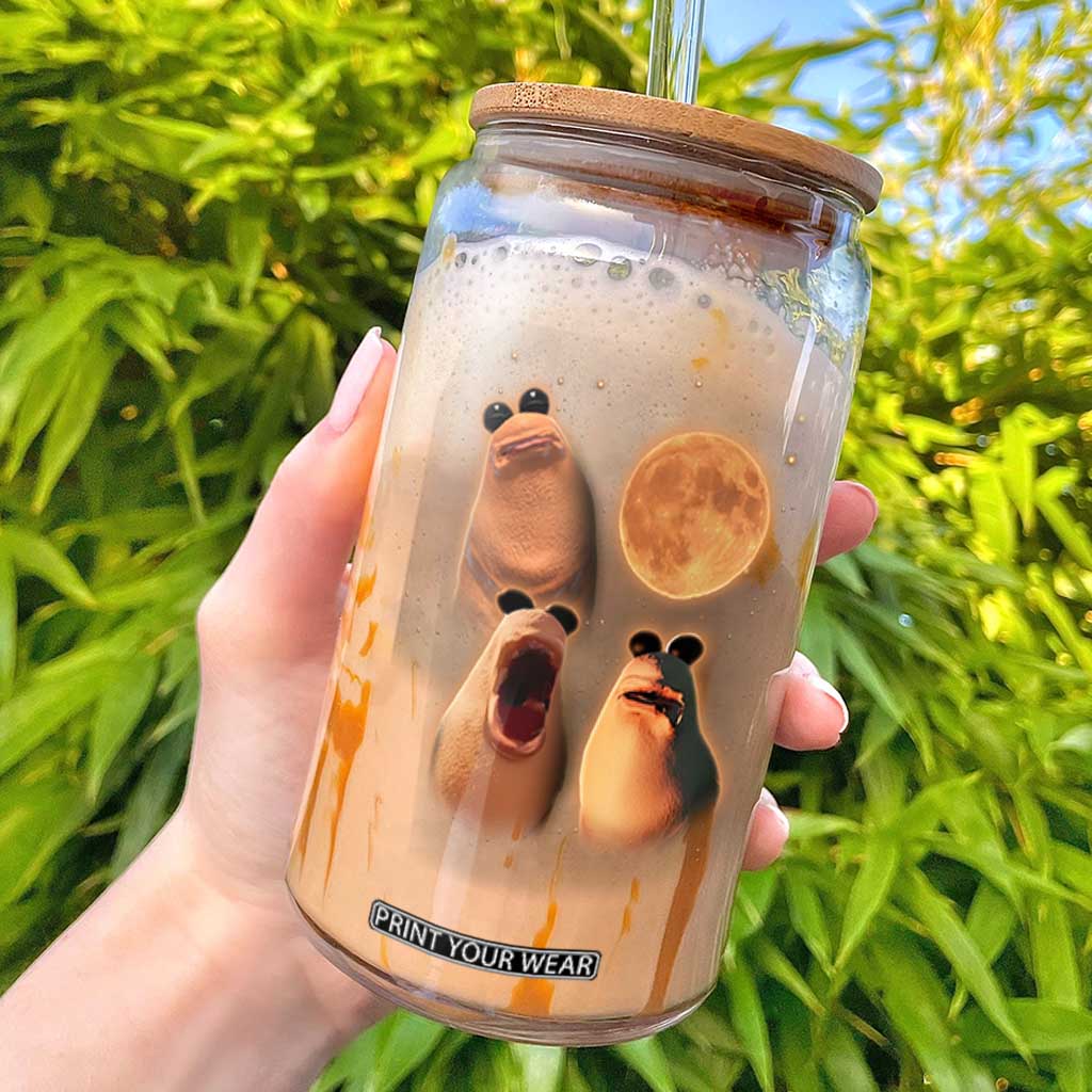 Marcus The Worm Meme Glass Can Funny Howling At Moon TS14 Black Print Your Wear
