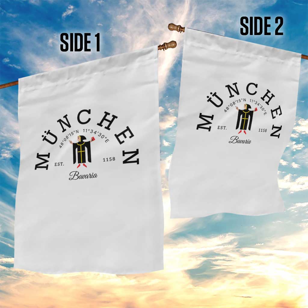 Munich München Bavaria Germany Coat of Arms Souvenir German Garden Flag