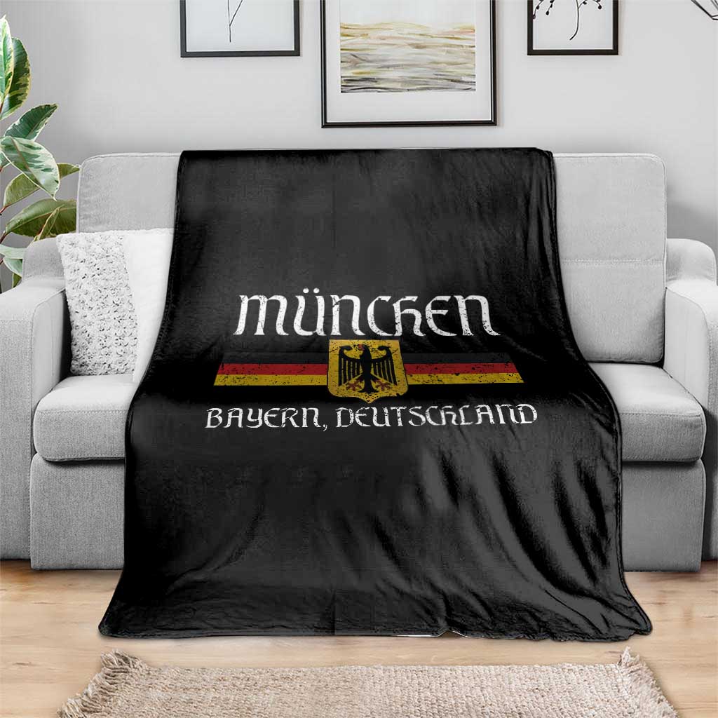 Munich München Germany Deutschland Oktoberfest German Flag Eagle Throw Blanket