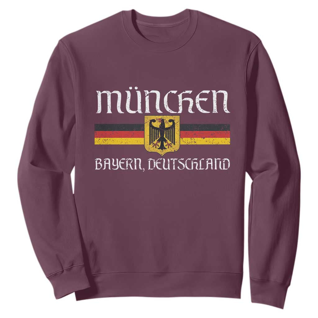 Munich München Germany Deutschland Oktoberfest German Flag Eagle Sweatshirt