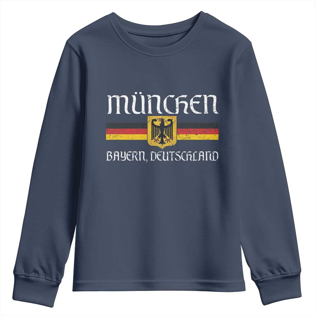 Munich München Germany Deutschland Oktoberfest German Flag Eagle Youth Sweatshirt