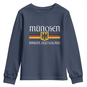 Munich München Germany Deutschland Oktoberfest German Flag Eagle Youth Sweatshirt