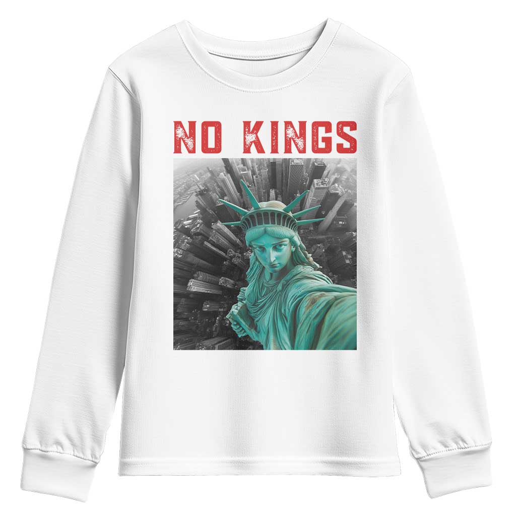 No Kings Youth Sweatshirt Statue of Liberty Selfie Freedom TS14 White Print Your Wear