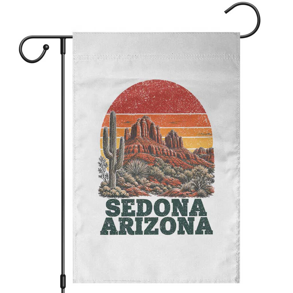 Retro Sedona Arizona Mountain Garden Flag Southwest Hiking Outdoor Nature Souvenir TS14 White Print Your Wear