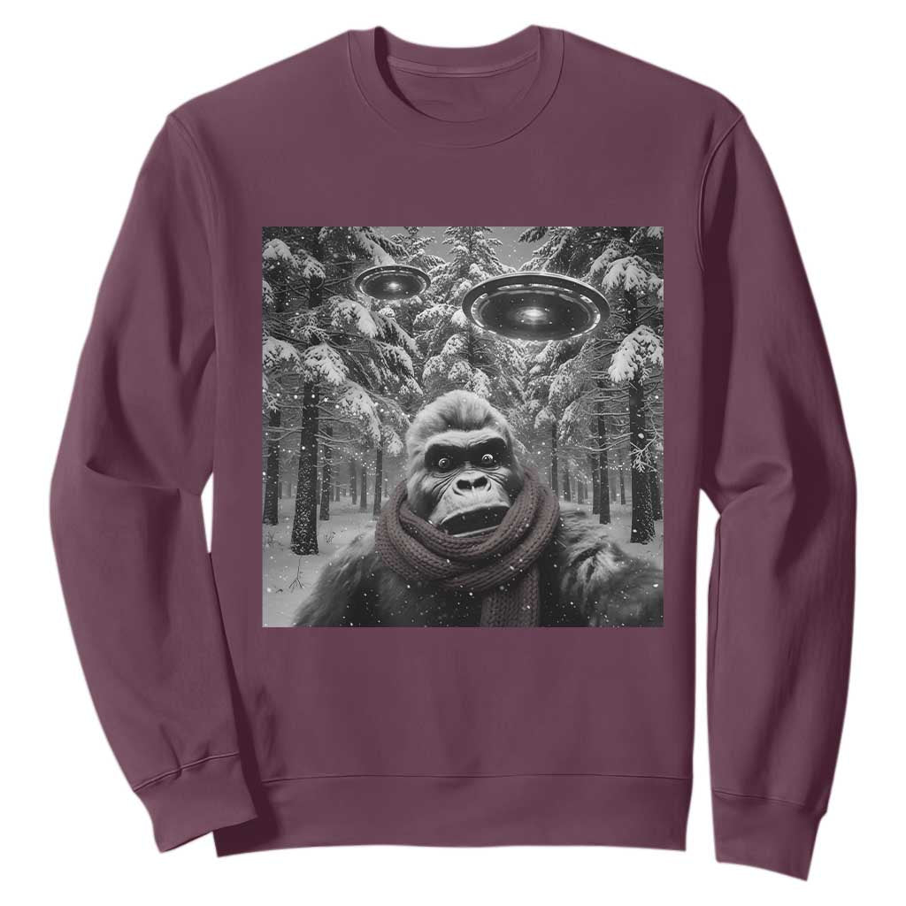 Funny Bigfoot Selfie Sweatshirt Sasquatch Alien UFO Christmas TS14 Maroon Print Your Wear