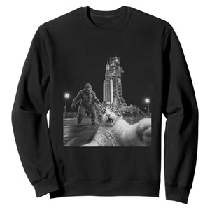 Funny Cat Selfie with Bigfoot Sweatshirt Back To The Moon Mission 2026 TS14 Black Print Your Wear